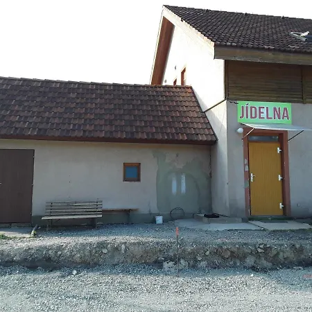 Farma Hostel *